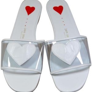 🏷️ NWT White Nancy Sandals Made in Spain 🇪🇸